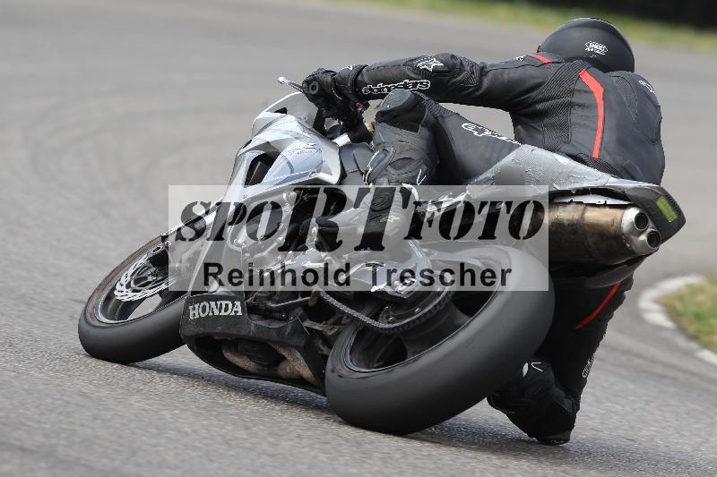 Archiv-2025/05 14.04.2025 Plüss Moto Sport ADR/Freies Fahren/72